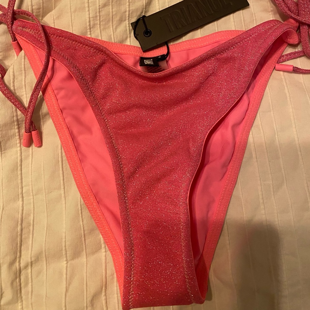 TRIANGL bottoms NWT SIZE large